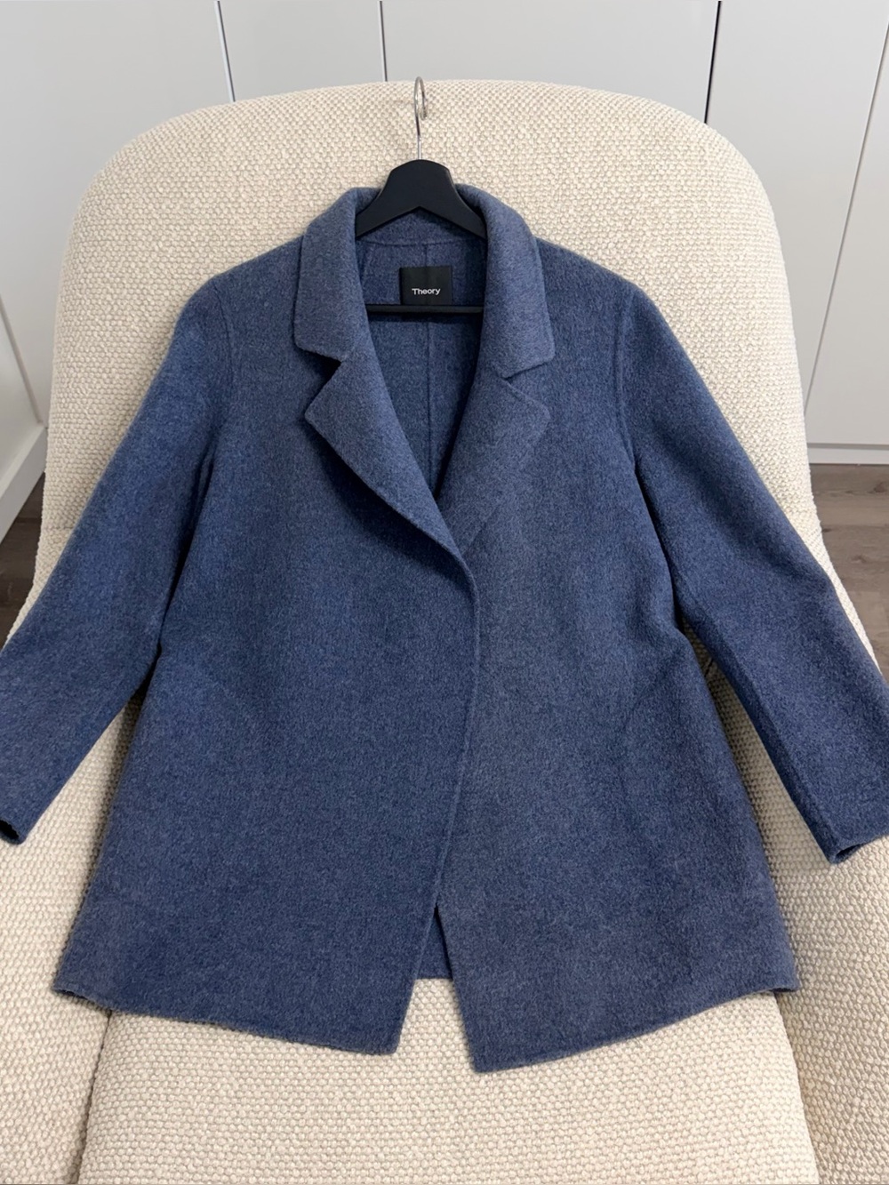 Women’s Theory Blue Wool-Cashmere Medium coat jacket